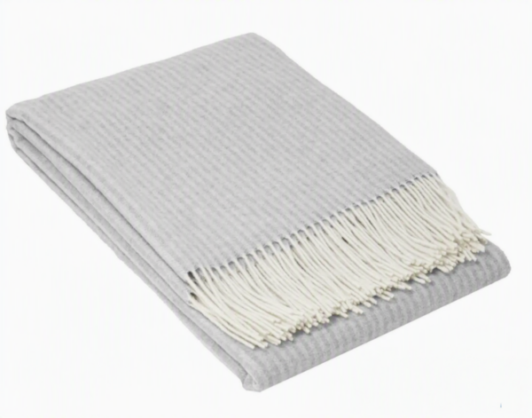 HYGGE HOME KASHMIIR/MERIINO VILLANE PLEED  140x200cm helehall triip